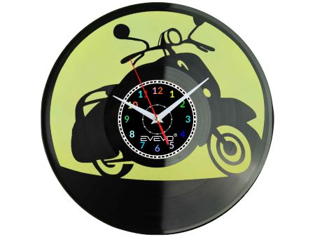 ZEGAR ŚCIENNY SKUTER MOTOROWER KLASYCZNY WŁOSKI FLUORESCENCYJNE TŁO PŁYTA WINYLOWA PREZENT UPOMINEKA GIFT SOUVENIR EVEVO W0099