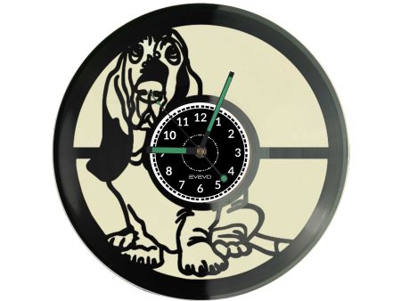 ZEGAR ŚCIENNY BASSET BRETOŃSKI PIES Z PŁYTY WINYLOWEJ KOLOROWE TŁO DLA NIEGO DLA NIEJ PREZENT UPOMINEK PODARUNEK C0046 EVEVO