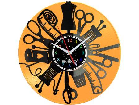 ZEGAR KRAWCOWEJ SZWACZKA MODYSTKA Z PŁYTY WINYLOWEJ KOLOROWE TŁO DLA NIEGO DLA NIEJ PREZENT UPOMINEK PODARUNEK C0049