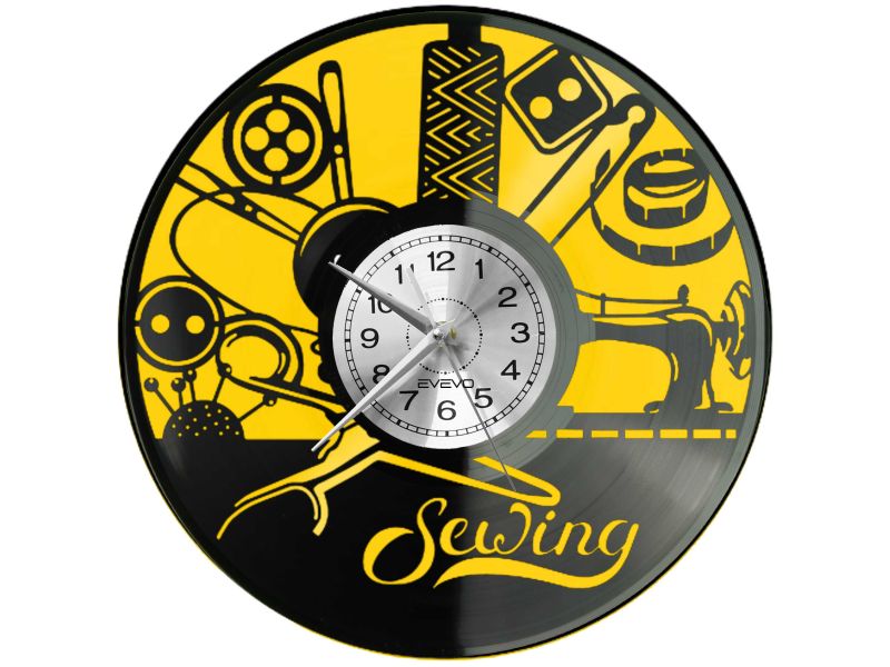 Zegar Krawcowej z płyty winylowej, cichy mechanizm, wyjątkowy prezent dla miłośniczek szycia i projektowania. Handmade by EVEVO.