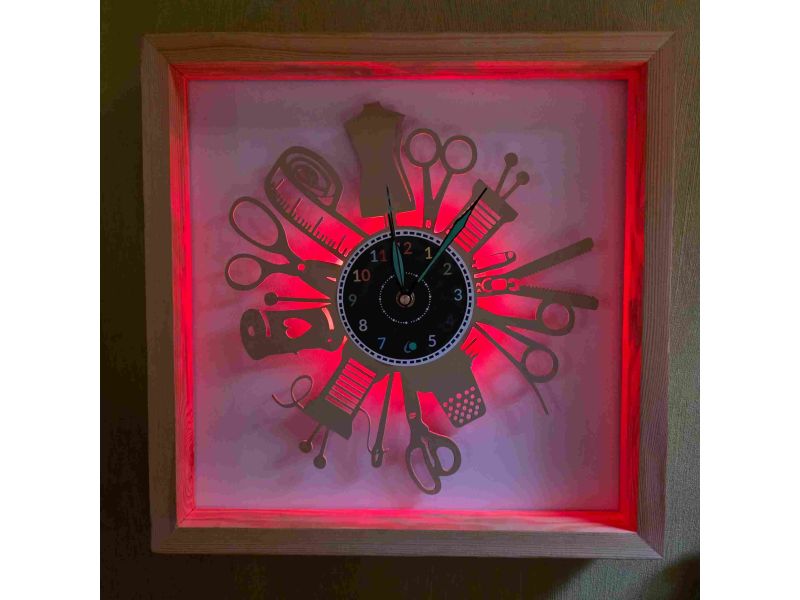 winylowy zegar szycie, dekoracja pracowni krawieckiej, zegar bez kabli led, zegar ścienny kolorowy evevo, evevo w0049kr