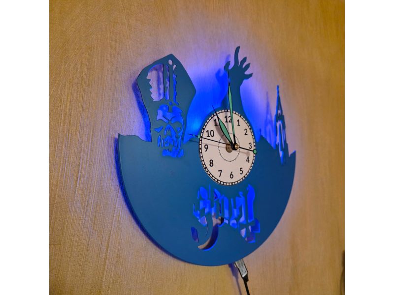 Ghost of Yotei  Zegar Ścienny z Używanej Płyty Winylowej Kolor LED Prezent Upominek Dla Fana evevo.pl V0006KLED