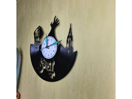 Ghost of Yotei Zegar Ścienny z Używanej Płyty Winylowej Prezent Upominek evevo.pl V0006K