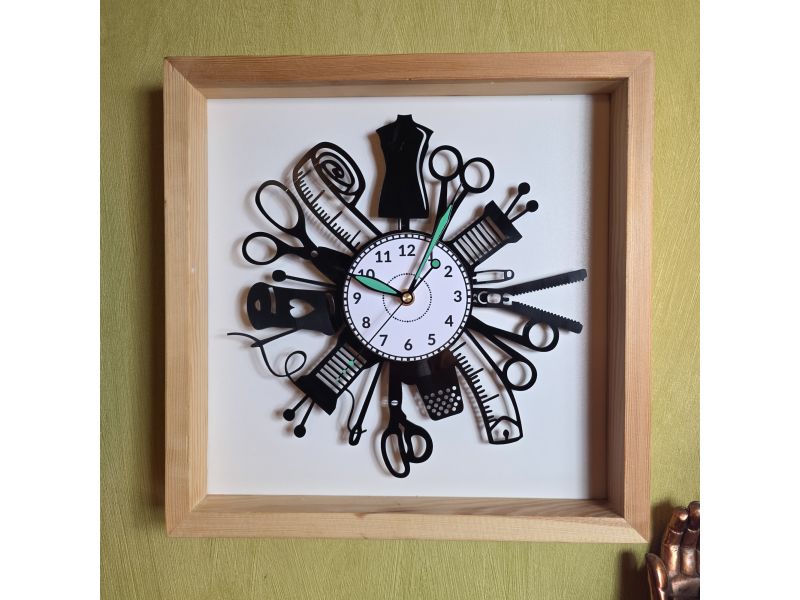 Zegar Krawcowej  Zegar Ścienny Drewniana Ramka 35x35cm Winyl Płyta Winylowa Prezent Urodziny Upominek EVEVO W0049R