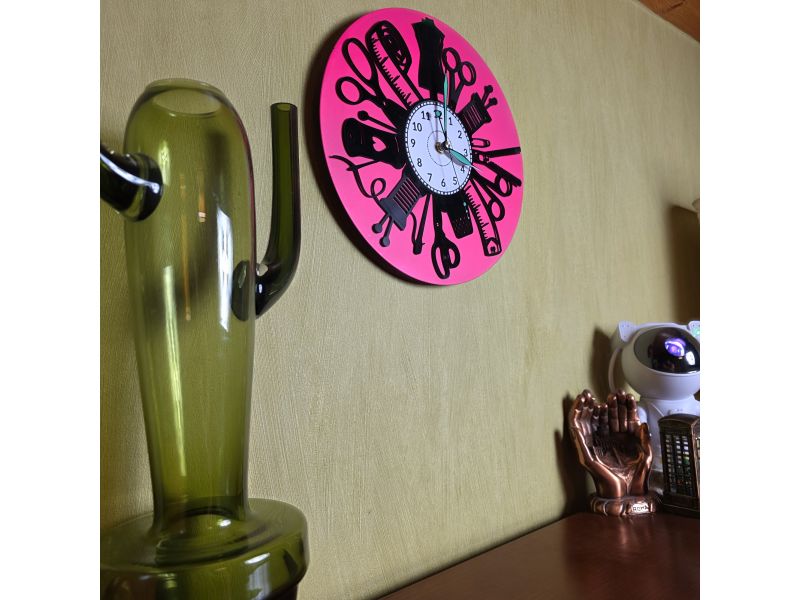 Zegar Krawcowej Ścienny Kolorowe Tło Winyl Płyta Winylowa Prezent Urodziny Upominek EVEVO evevo.pl W0049T