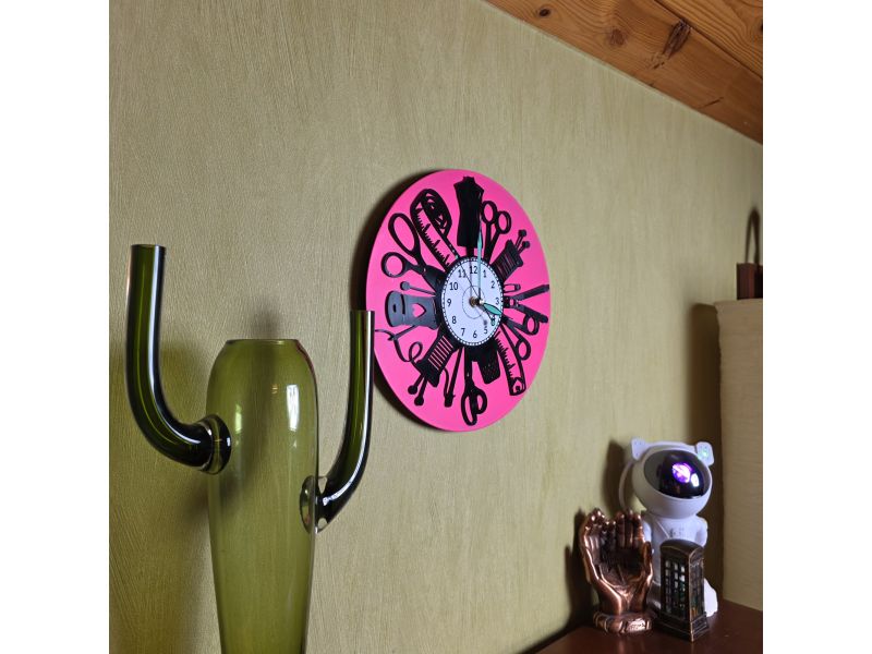 Zegar Krawcowej Ścienny Kolorowe Tło Winyl Płyta Winylowa Prezent Urodziny Upominek EVEVO evevo.pl W0049T
