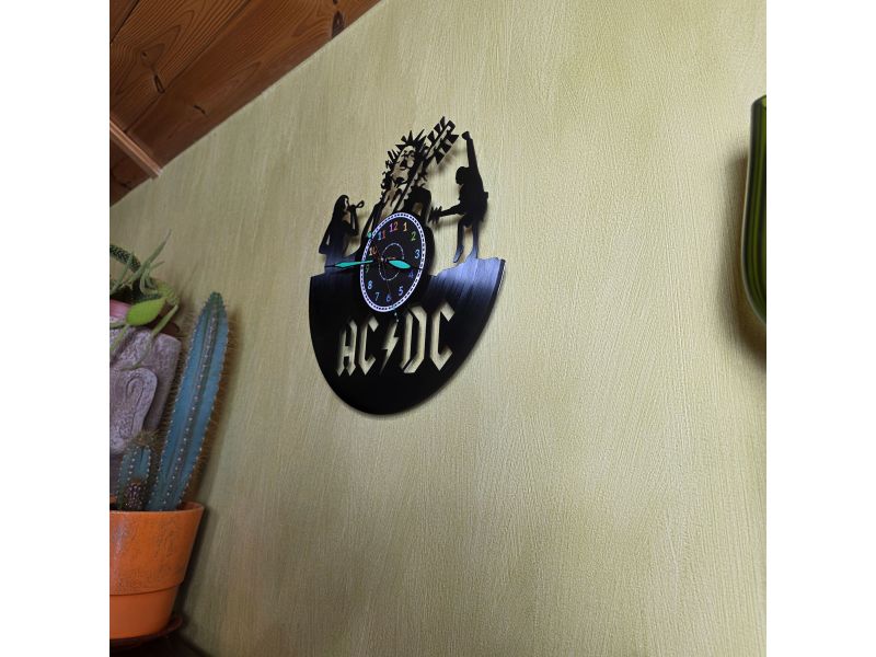 AC-DC ACDC AC/DC Zegar Ścienny Z Płyty Winylowej Zegar Winylowy Rockowy Prezent Dla Niej I Dla Niego evevo.pl V0008