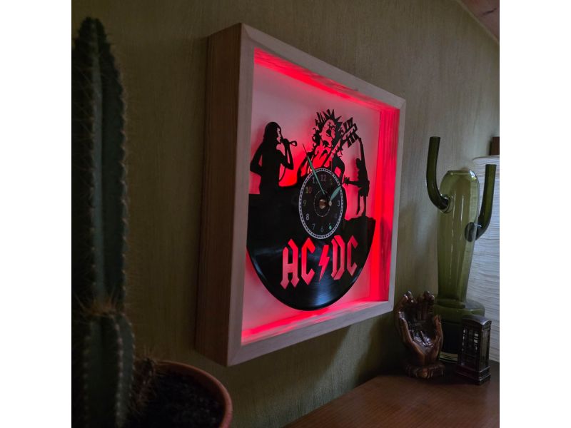 AC/DC Zegar Ścienny w Drewnianej Ramce 35x35cm LED RGB Podświetlany z Płyty Winylowej Zegar Rockowy Prezent Bez Kabli V0008RLED