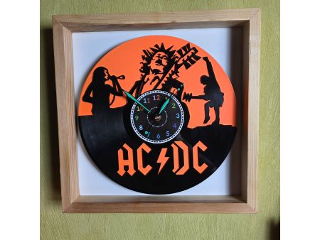 AC/DC Zegar Ścienny z Płyty Winylowej W Ramce 35x35cm Kolorowe Tło Zegar Rockowy Prezent dla Fana 9 Kolorów EVEVO V0008RTT