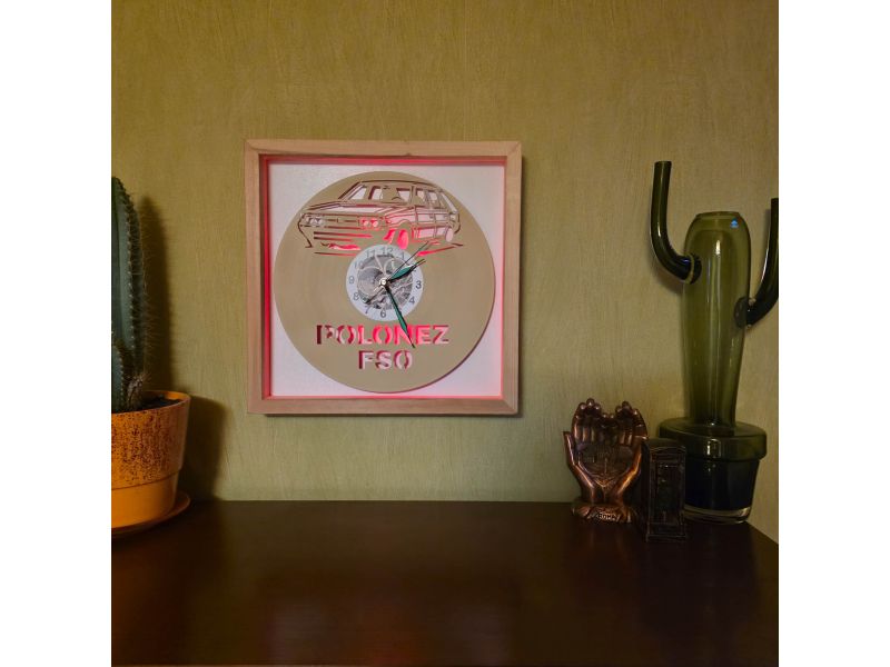 Polonez FSO Zegar Ścienny Kolorowy w Drewnianej Ramce 35x35cm LRD RGB Płyta Winylowa Prezent Urodziny evevo.pl V0001RKLED