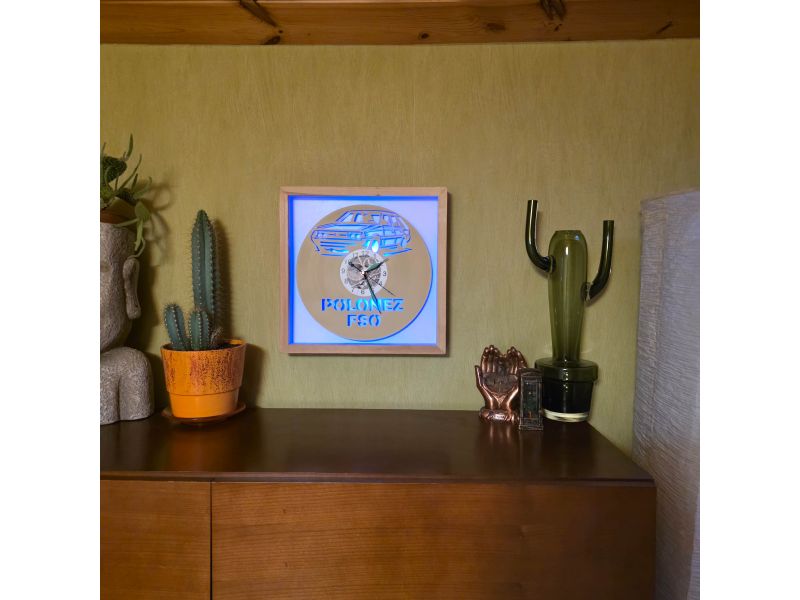 Polonez FSO Zegar Ścienny Kolorowy w Drewnianej Ramce 35x35cm LRD RGB Płyta Winylowa Prezent Urodziny evevo.pl V0001RKLED