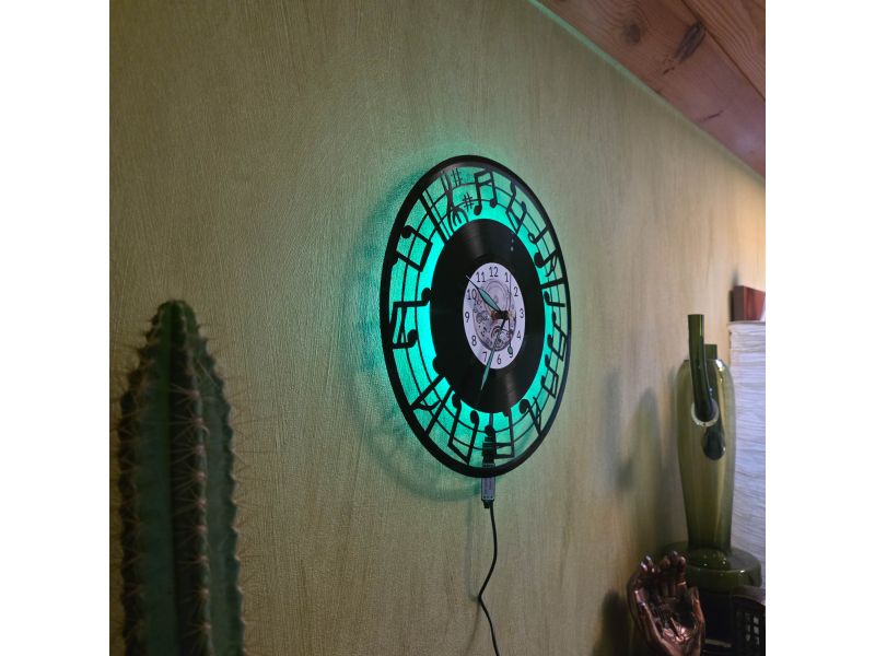 Nuty Zegar Ścienny LED RGB Pilot Winyl Płyta Winylowa Prezent Urodziny Upominek dla Fana EVEVO evevo.pl V0002LED