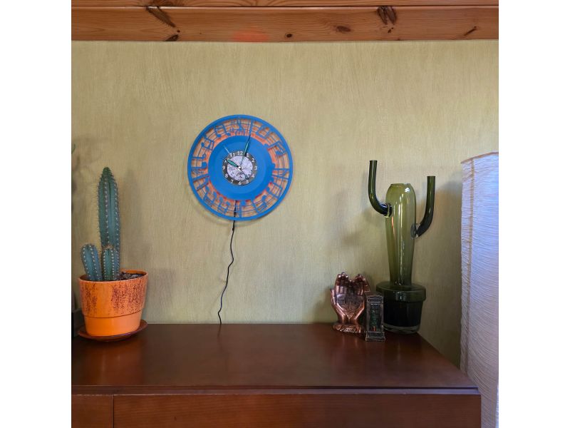 Nuty Zegar Ścienny 9 Kolorów LED RGB do Wyboru Winyl Płyta Winylowa Prezent Urodziny Upominek dla Fana EVEVO V0002KLED