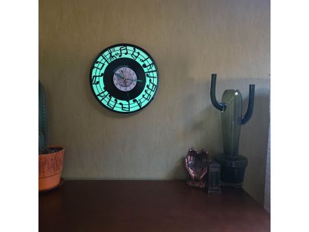 Nuty Zegar Ścienny Biały Kolor Fluorescencyjne Tło Płyta Winylowa Prezent Urodziny Upominek dla Fana EVEVO V0002F