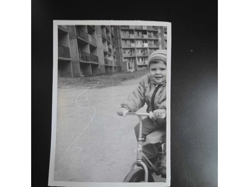 Twoje Odnowione Zdjęcie w Ramce 32x32 cm Renowacja Fotografii Prezent
