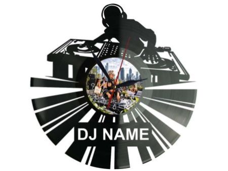 DJ Name Twoja Nazwa Twoje Zdjęcie Zegar Ścienny Z Płyty Winylowej 30x30 Cm EVEVO W0105